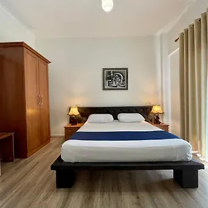 Hotel Benilva, Shkallnur
